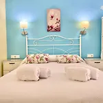 Solana Free Parking Apartment *